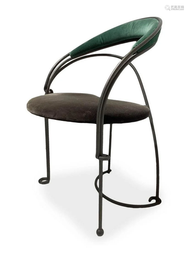 Armchair with iron sitting in velvet. H cm 77. Seat