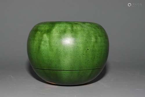 chinese sancai green glazed porcelain pot