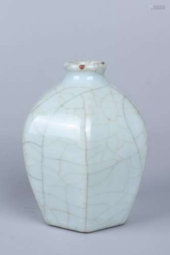 chinese guan kiln porcelain hexagonal vase