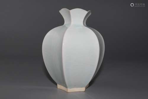 chinese celadon porcelain hexagonal vase