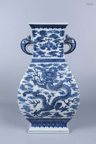 chinese blue and white porcelain pot