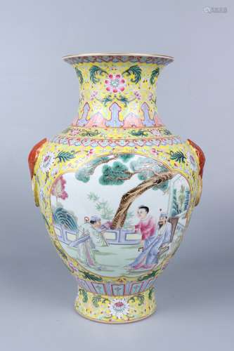 chinese yellow-ground famille rose porcelain pot