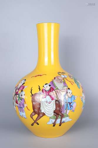 chinese famille rose porcelain globular vase