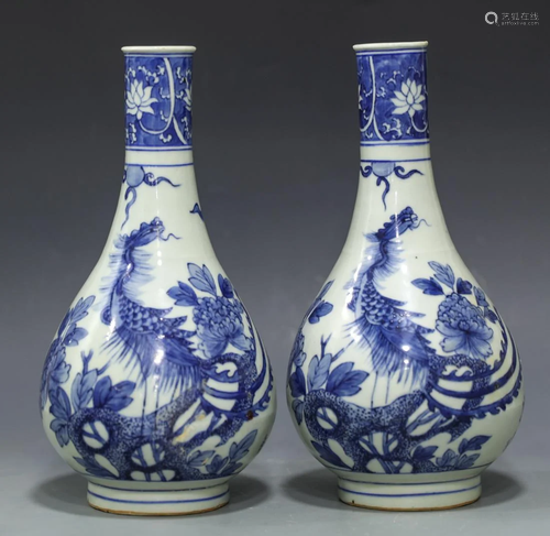 A pair of blue and white Chinese porcelain vases