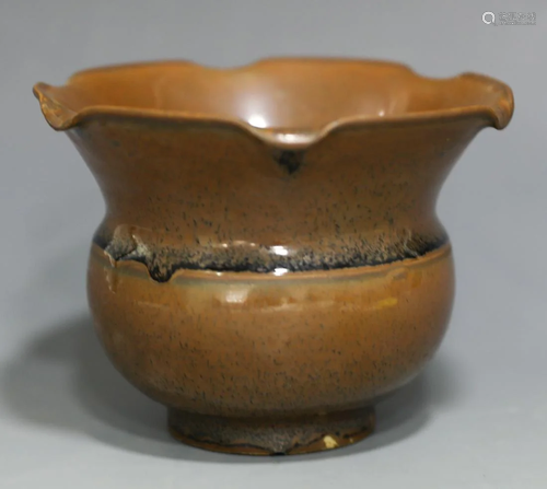 A Brown Glaze cup