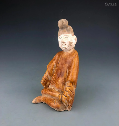 Pottery statue Tang