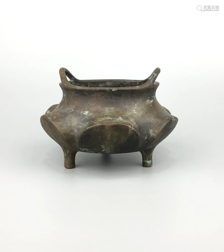 Bronze censer with Ming dynasty Xuande mark