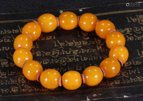 BEESWAX STRING BRACELET WITH 14 BEADS