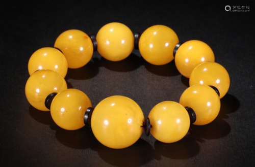 BEESWAX STRING BRACELET WITH 11 BEADS