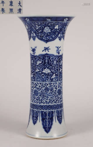 DAQINGKANGXINIANZHI MARK BLUE&WHITE GLAZE VASE