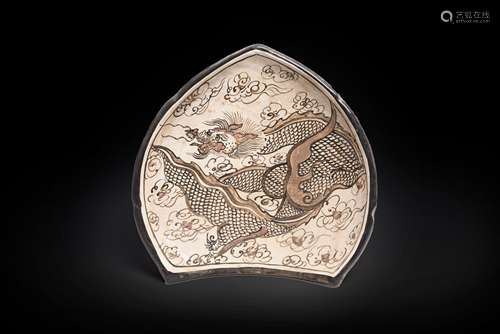 A Cizhou kiln brown dragon porcelain pillow