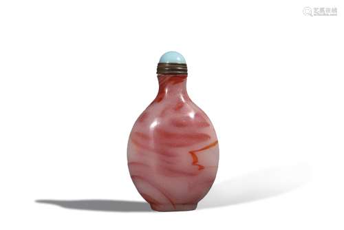 A pink glass snuff bottle