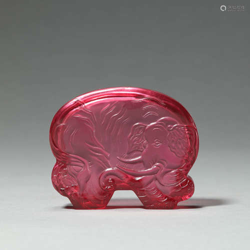 A GLASS ELEPHANT PASTE BOX