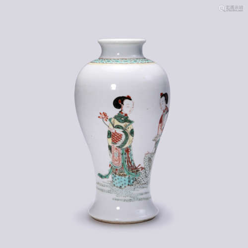 A FAMILLE VERTE FIGURE BALUSTER VASE