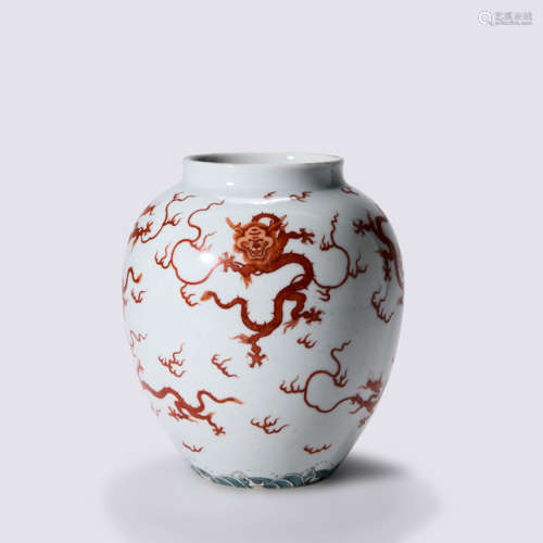 A RED AND GREEN ENAMELED DRAGON JAR