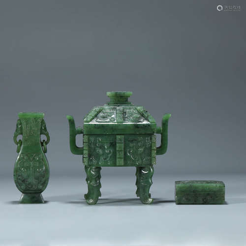 A SET OF THREE SPINACH GREEN JADE RITUAL ITEMS