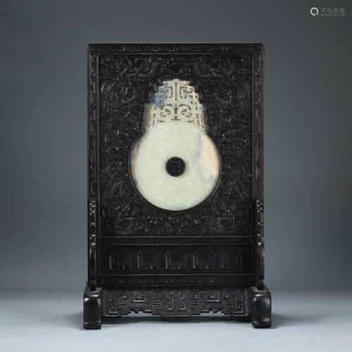 A CARVED WHITE JADE BI INLAID TABLESCREEN