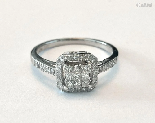 Womens 0.75ct Diamond & Gold Ring. Vintage Piece.