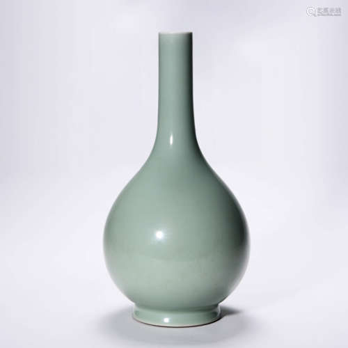 A CELADON GLAZED PEAR SHAPED VASE