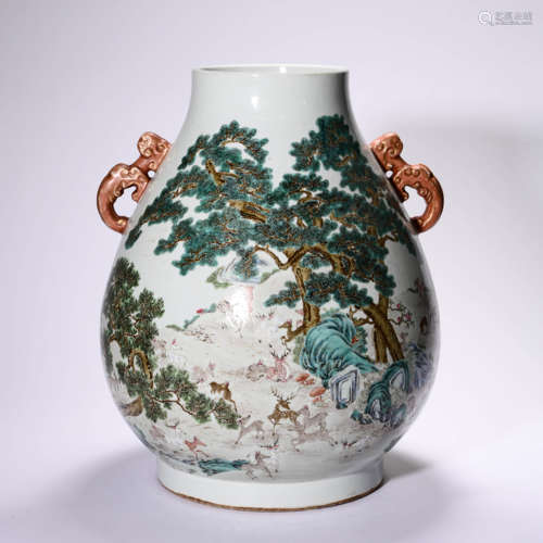 A FAMILLE ROSE DEERS ZUN DOUBLE-EARED VASE