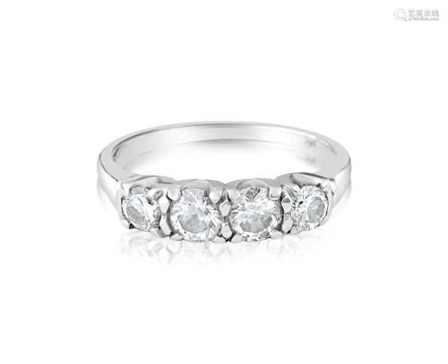Vintage 1.00 Carat VS clarity Diamond Ring in 14K Gold
