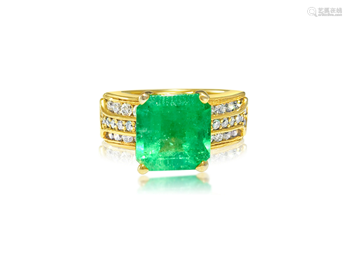 Natural 6.00 Carat Colombian Emerald and Diamond Ring