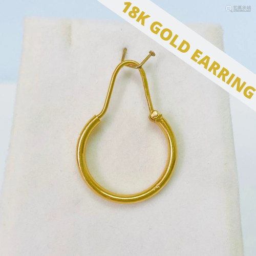 Ladies 18k Yellow Gold Earring. European Chic Style