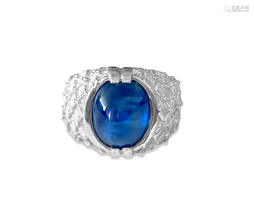 LUCKY, Sterling Silver & Natural 6ct Blue Sapphire Ring