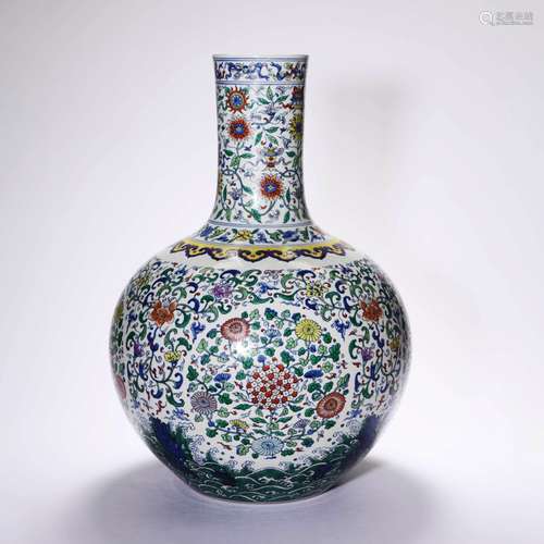 A DOUCAI GLAZED FLORAL GLOBULAR VASE