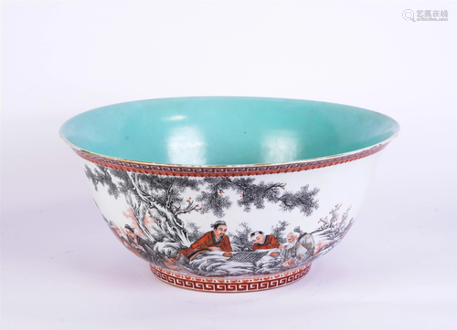 A CHINESE FAMILLE ROSE FIGURAL PORCELAIN BOWL