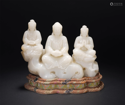 A GROUP OF THREE CHINESE WHITE JADE CARVING BUDDHAS