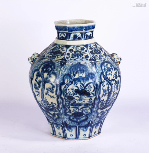 A CHINESE BLUE AND WHITE LANDSCAPE PORCELAIN JAR