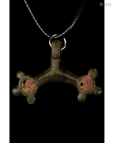 IRON AGE ENAMELLED HORSE HARNESS PENDANT