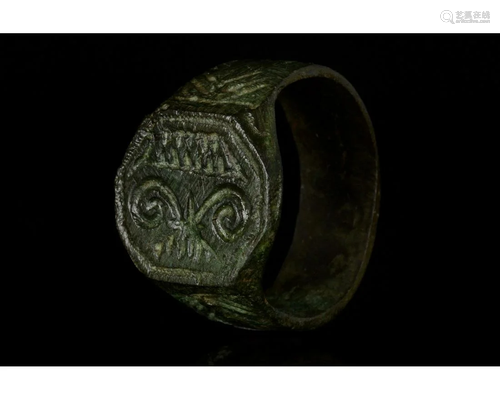 MEDIEVAL BRONZE DECORATED RING