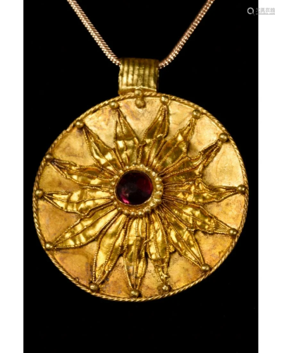ROMAN GOLD FLORAL PENDANT WITH GEMSTONE - XRF TE…