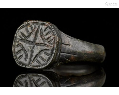 MEDIEVAL BRONZE RING WITH STAR OF BETHLEHEM PATTERN