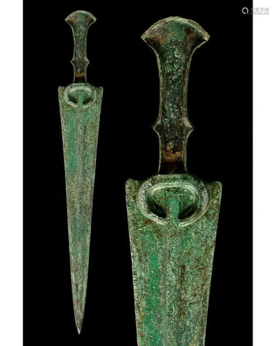 ANCIENT BRONZE SWORD WITH DECORATED HANDLE