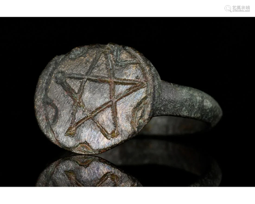 ROMAN BRONZE RING WITH PENTAGRAM PATTERN