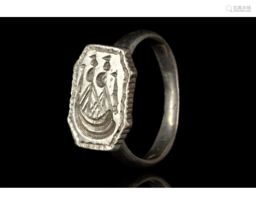 LATE MEDIEVAL SILVER RING WITH MILITARY SHIP