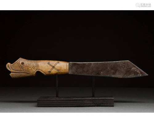 MEDIEVAL KNIFE WITH DRAGON BONE HANDLE