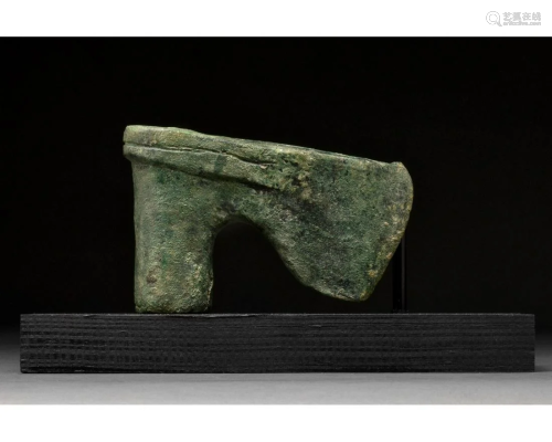 ANCIENT BRONZE SOCKETED AXE HEAD