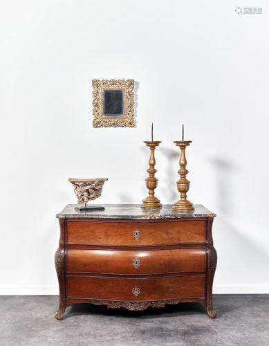 18TH CENTURY COMMODE DE PORT