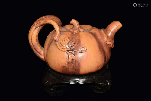 [Chinese] A Large Yixing Clay Pumpkin Shape Decorative