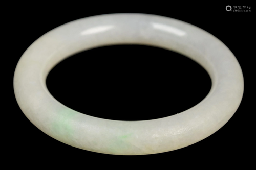 [Chinese] An Old Jade Bangle