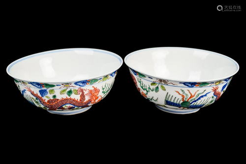 [Chinese] A Pair of Penta-Colour (Wucai) Porcelain