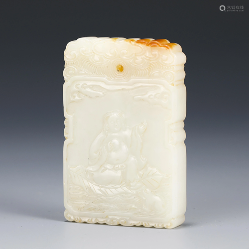 A CHINESE JADE CARVING FIGURAL PENDANT