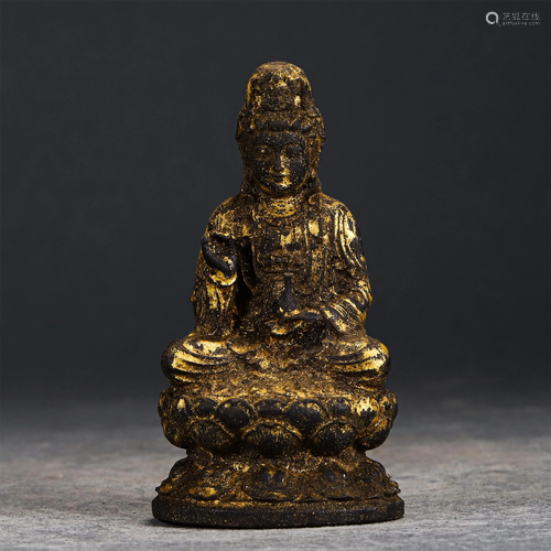 A CHINESE CHENXIANG WOOD GILT FIGURE OF BUDDHA