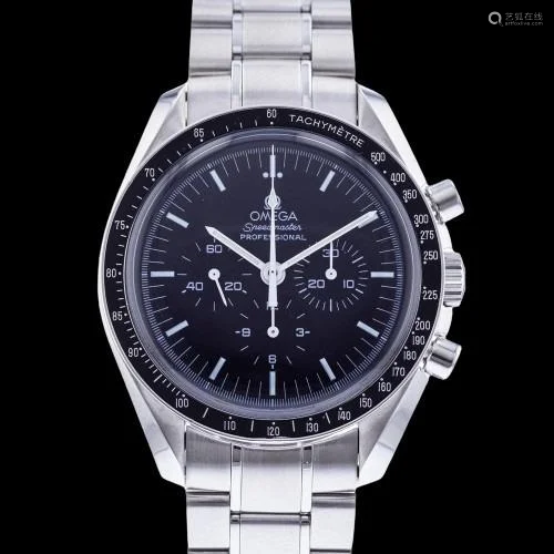 OMEGA Speedmaster Professional Moonwatch