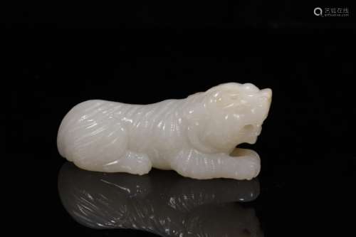 Carved White Jade Tiger Qing Style