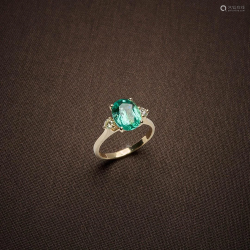 EMERALD RING